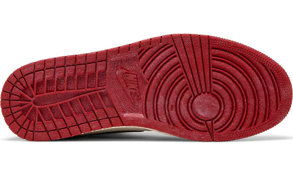 Air Jordan 1 Retro High OG "Chicago Lost & Found" Sneakers UAE