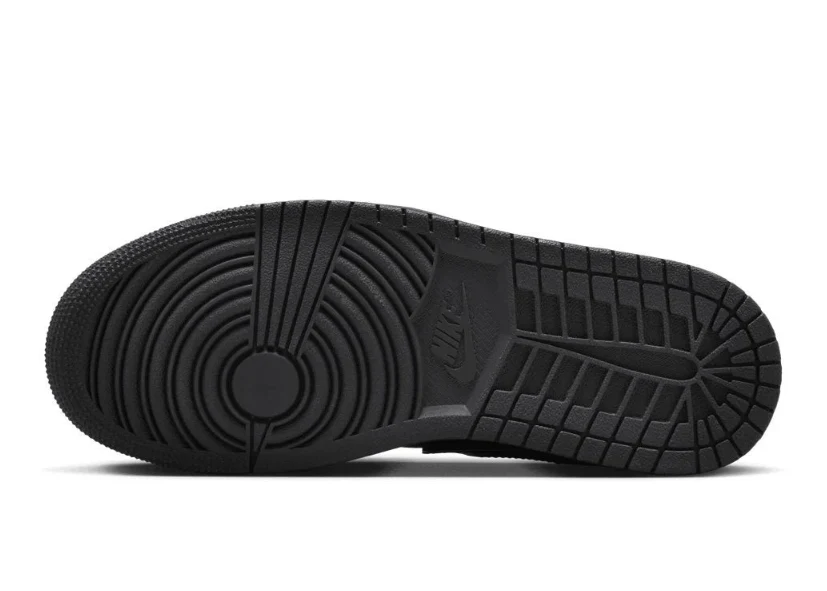 Air Jordan 1 Low SE "Black" Sneakers UAE