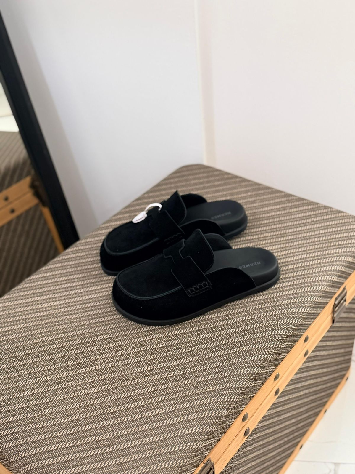 Louis Vuitton LV Slippers