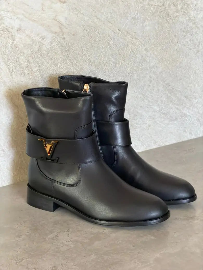 Louis Vuitton Midtown Flat Ankle Boots in Black Calf leather