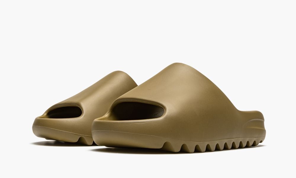 Yeezy Slide "Core" Soft Cushion Slides UAE