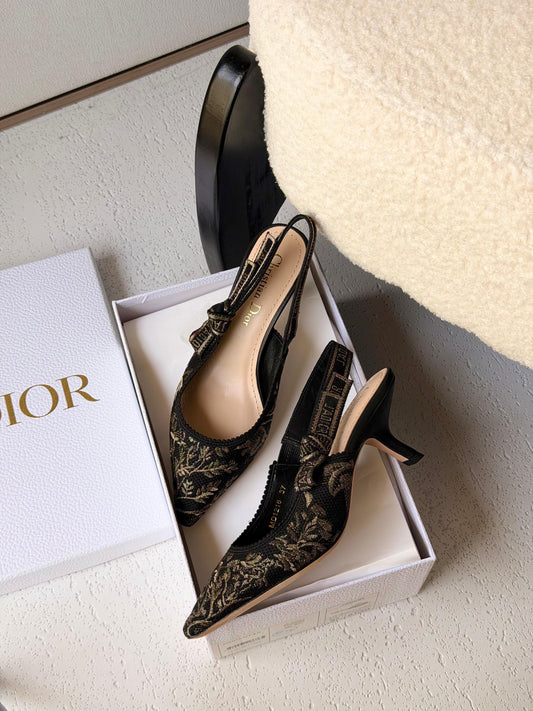 J'Adior Slingback Pump