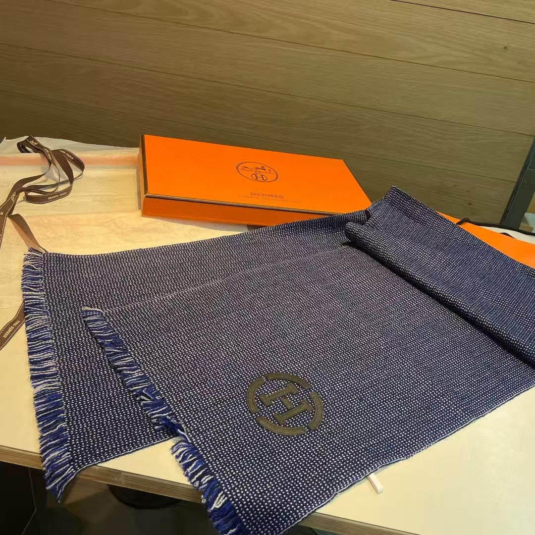Hermès H Jacquard Scarf