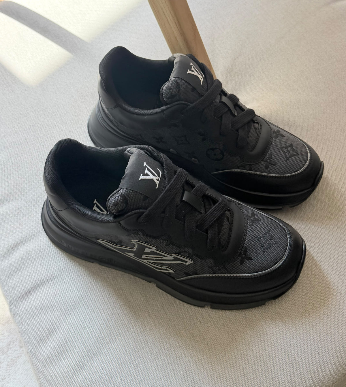 Louis Vuitton LV Classic Sneakers