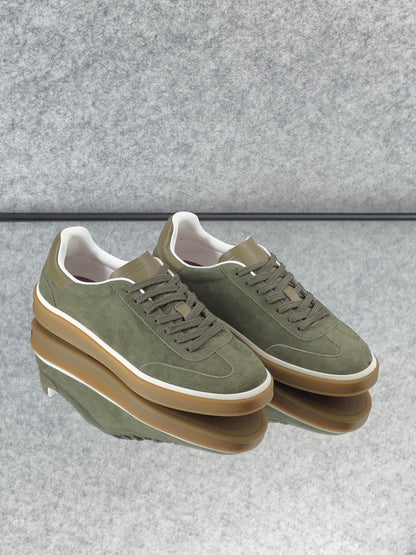Loro Piana tennis walk