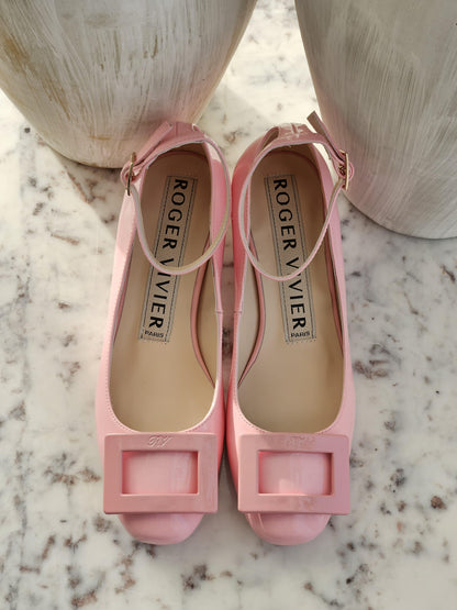 Roger Vivier Buckled Pumps