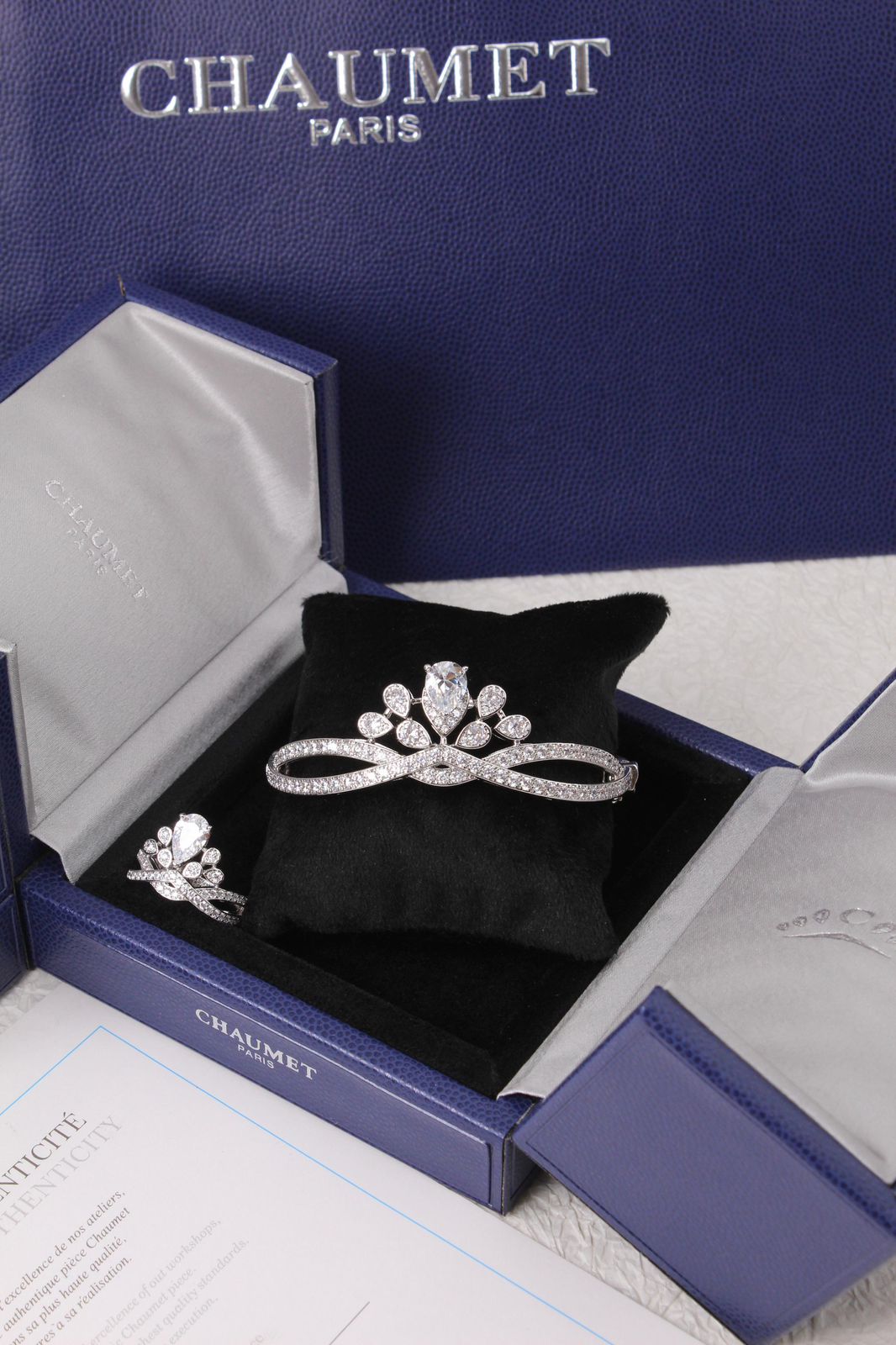 ⁠Chaumet Aigrette Impériale ⁠BANGLE (17cm) & RING