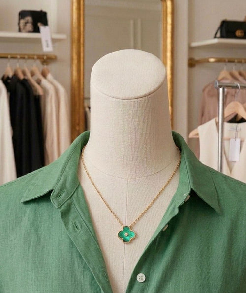 VAN CLEEF Malachite Vintage Alhambra Pendant Necklace