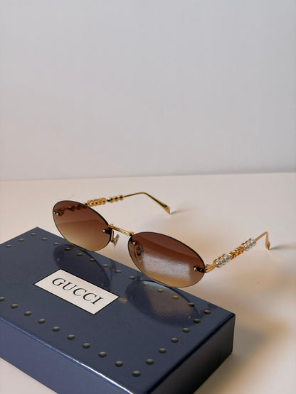 Gucci cat-eye Sunglasses