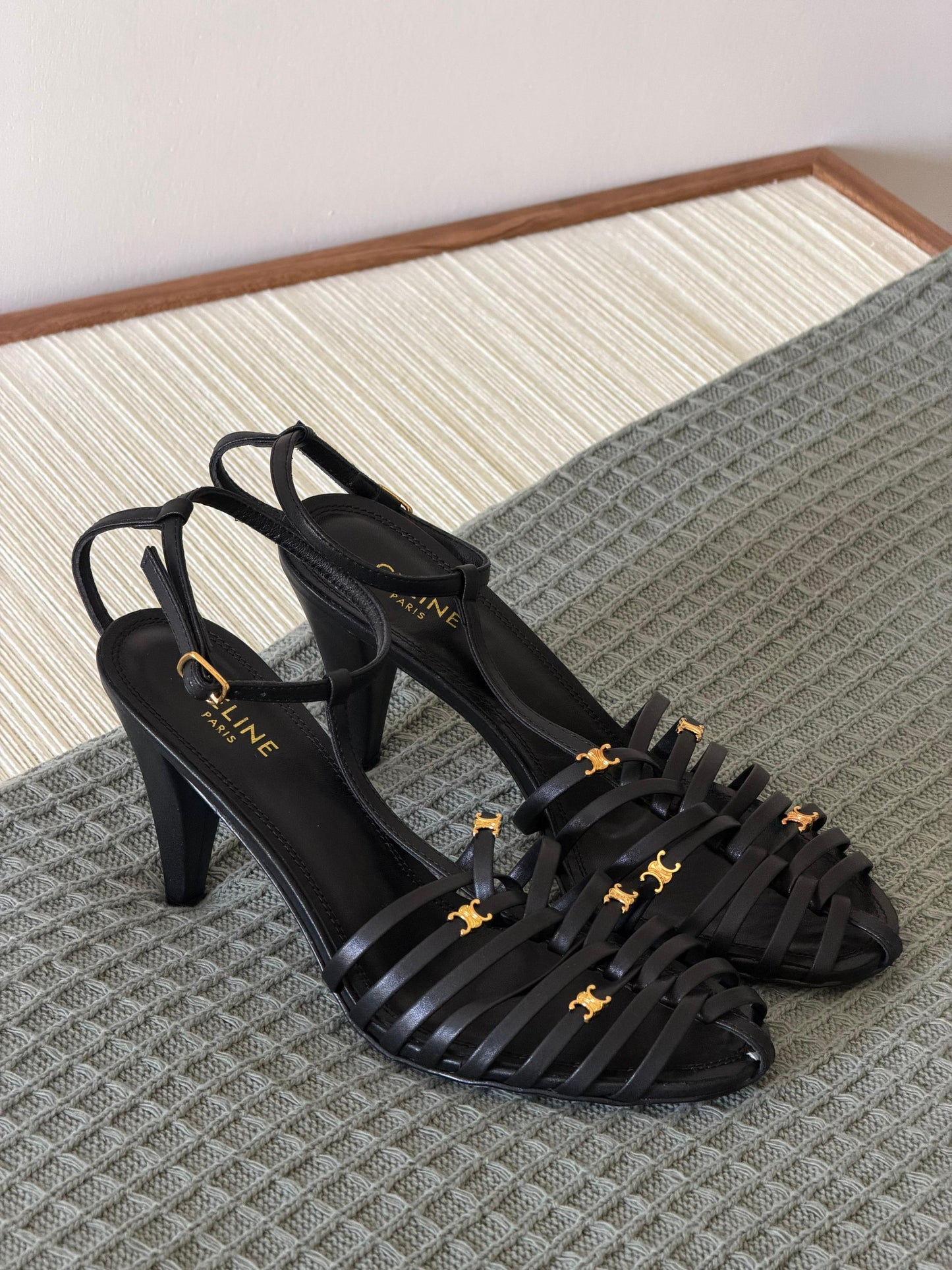 CELINE CAGE - STRAPPY SANDAL