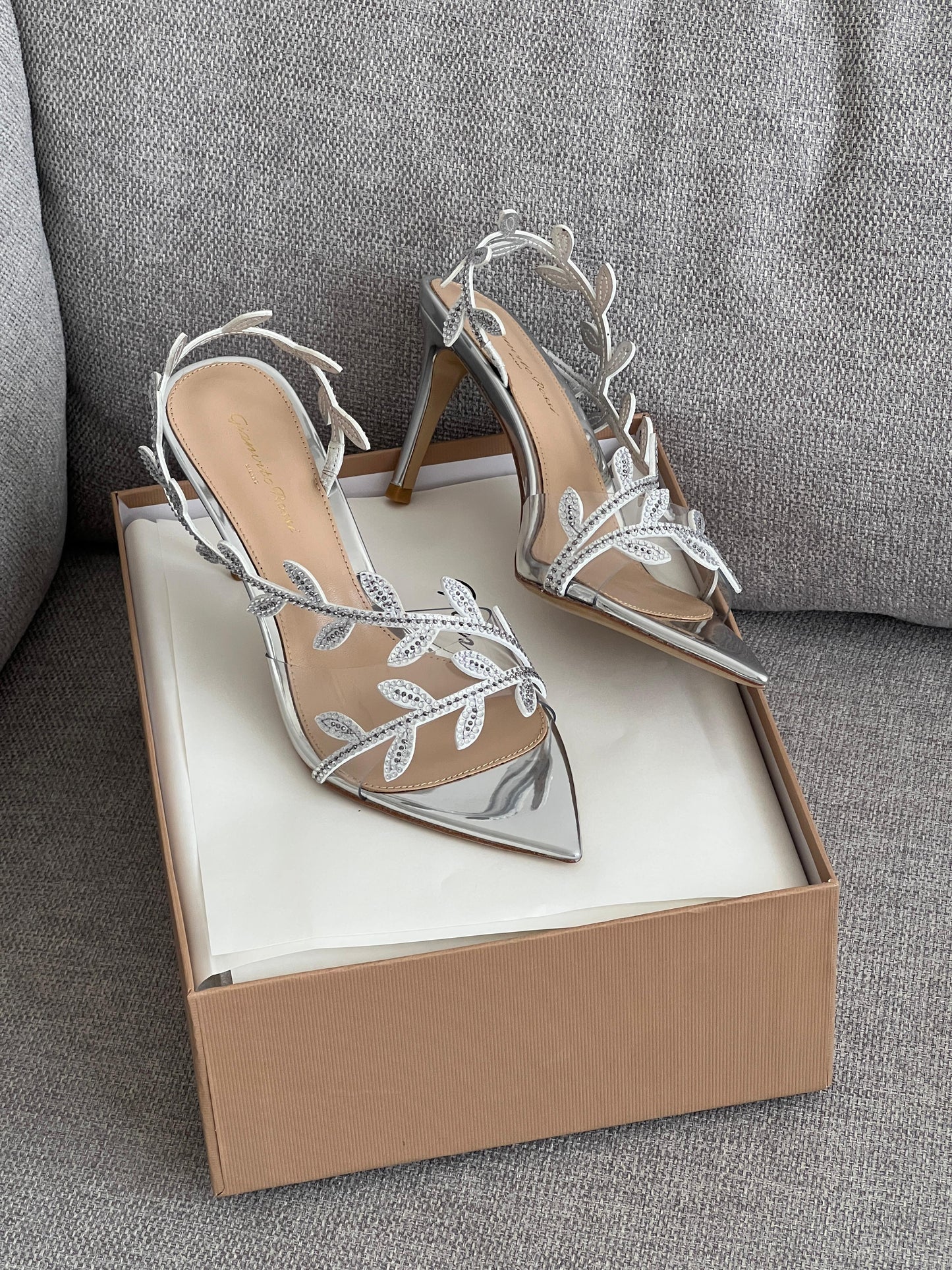 Gianvito Rossi  Pointed Leaf Strap Sandals