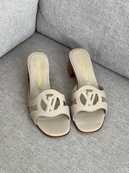 LV Isola Sandal