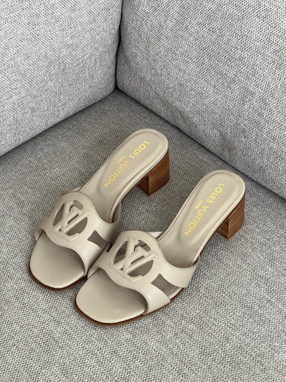 LV Isola Sandal