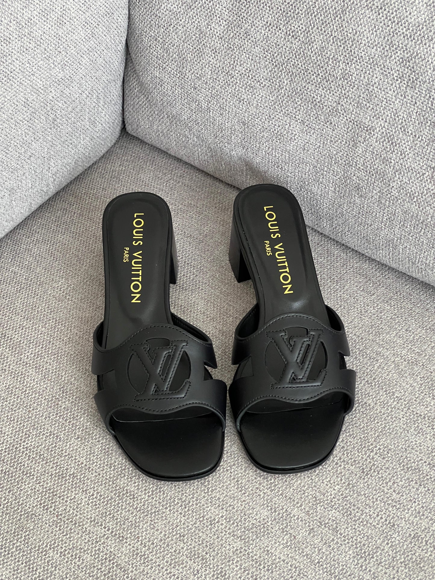 LV Isola Sandal