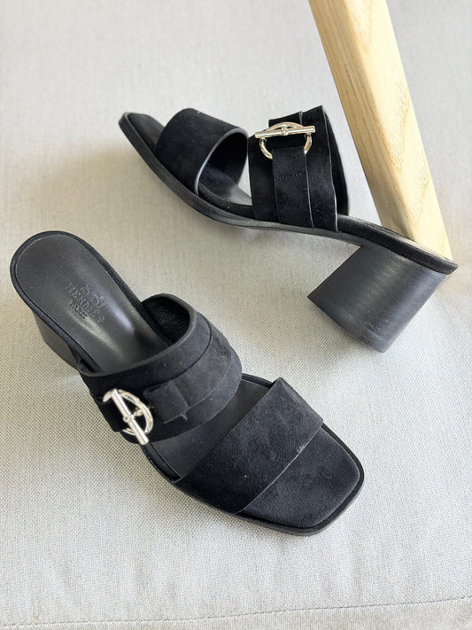 Hermes Kute 60 sandal suede