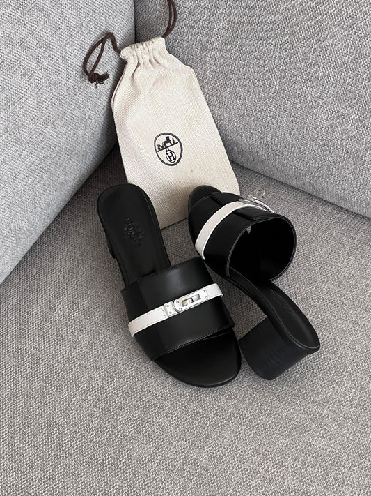 Hermes Giulia Sandals