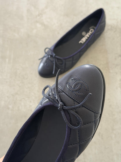 Chanel Ballet flats navy