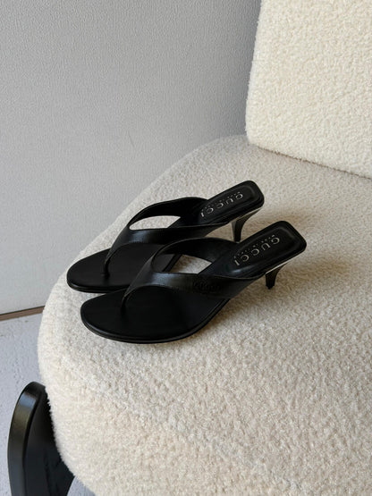 Gucci Vittoria thong sandals