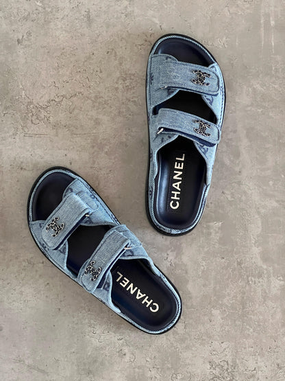 Chanel Pre-Loved Blue