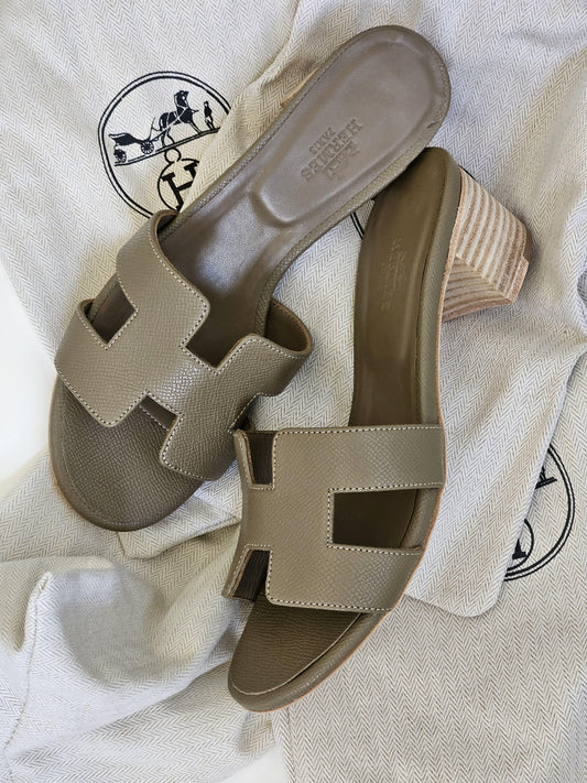 Hermes oran sandals