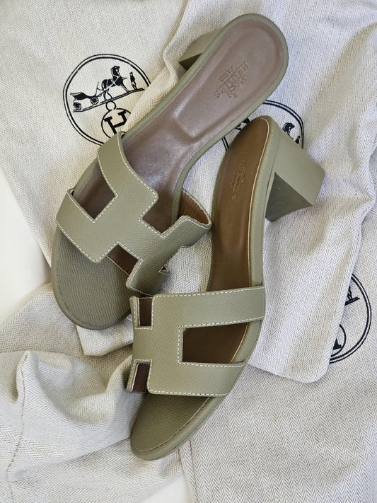 Hermes oran sandals