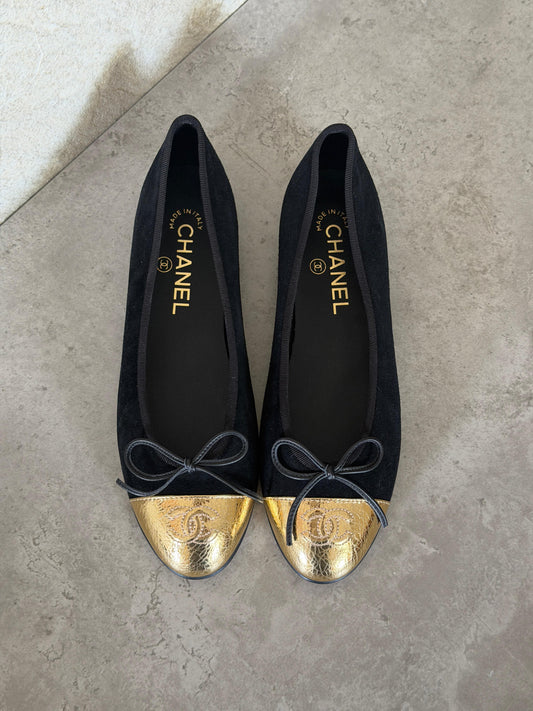 Chanel Black/Gold Leather CC Cap Toe Bow Ballet