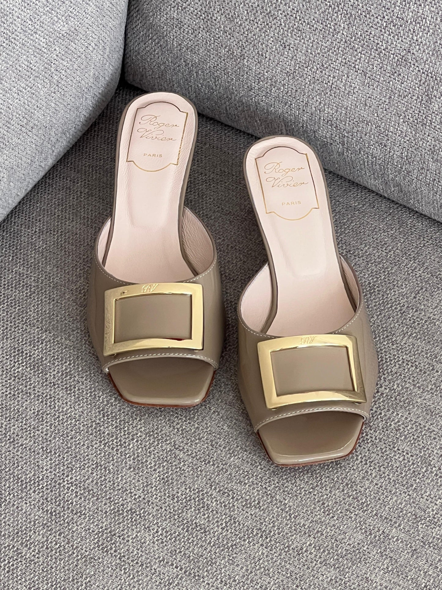 Roger Vivier Mules