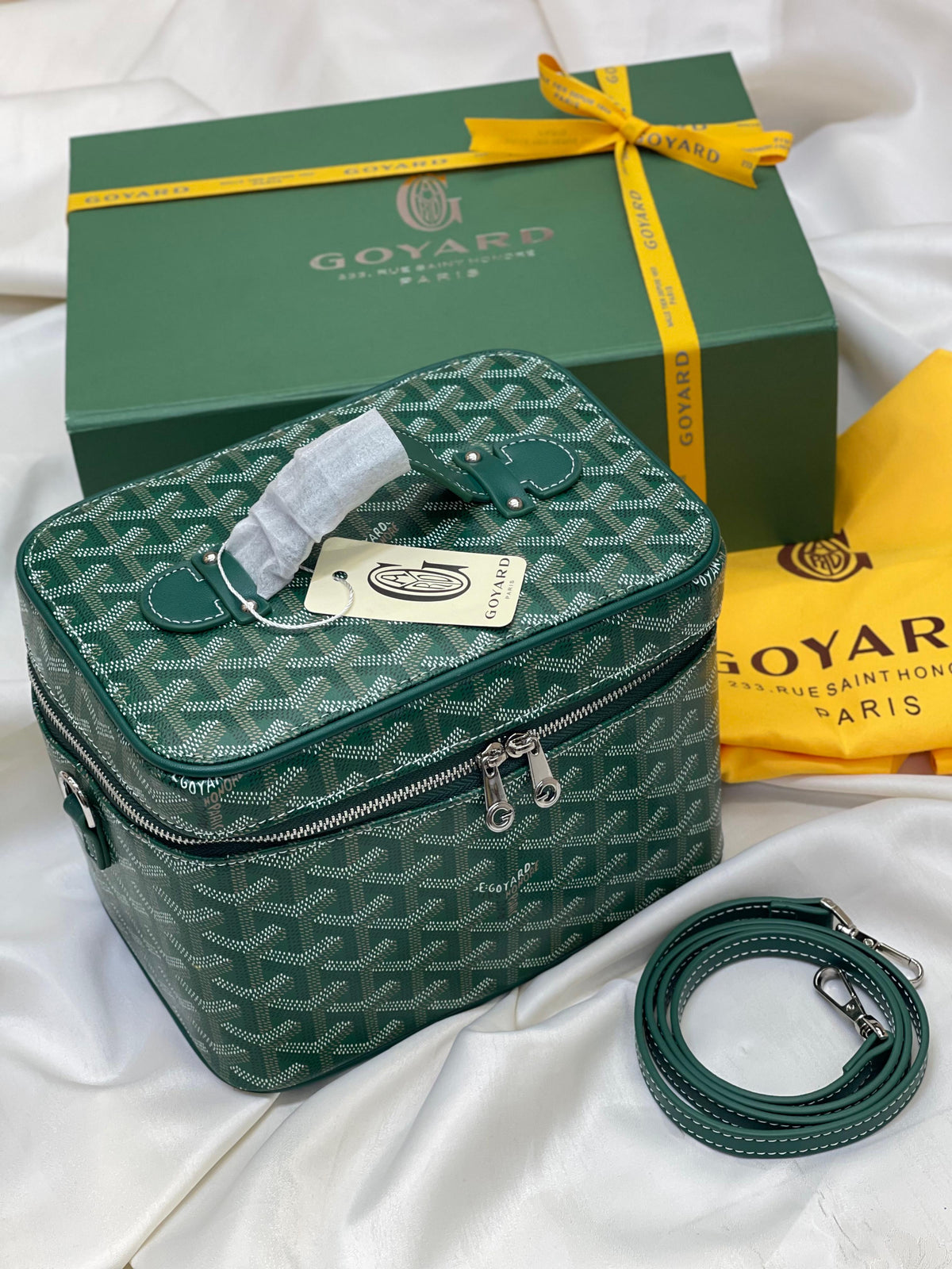 Goyard bag - make up bag
