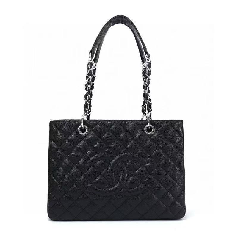 Chanel bag tote