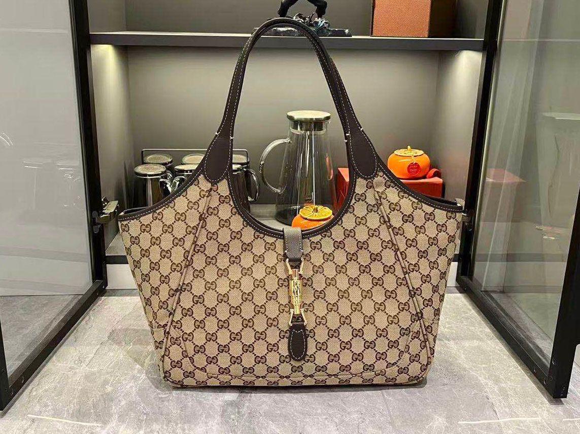Gucci bag  tote