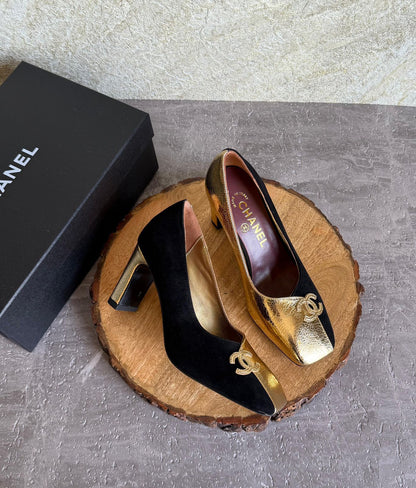 Chanel sandals in Lambskin and Patent