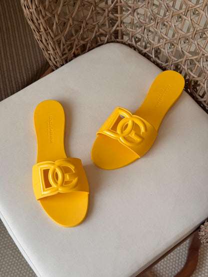 Dolce&Gabbana DG rubber slides
