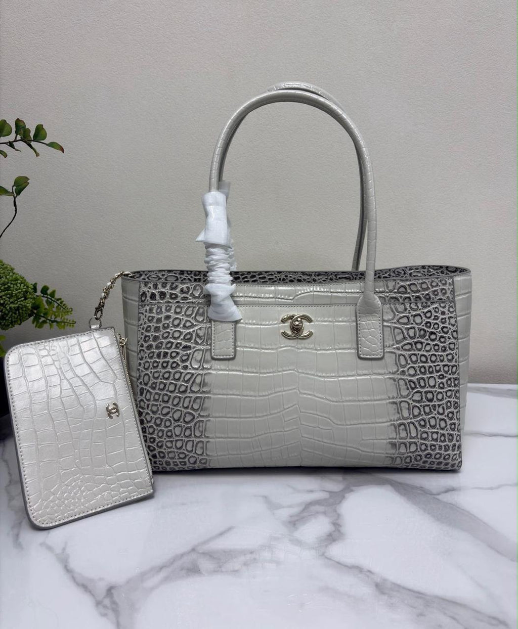 Chanel bag tote with pouch