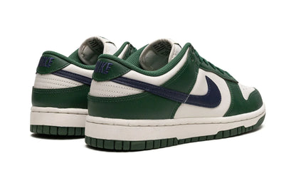 DUNK LOW WMNS "Gorge Green" Sneakers UAE