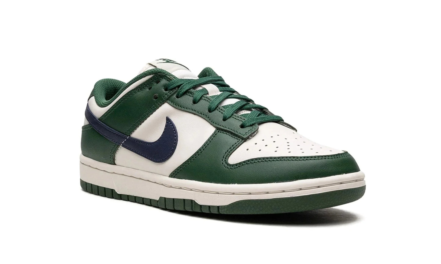 DUNK LOW WMNS "Gorge Green" Sneakers UAE