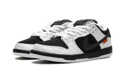 SB DUNK LOW "TIGHTBOOTH" Skate Sneakers UAE