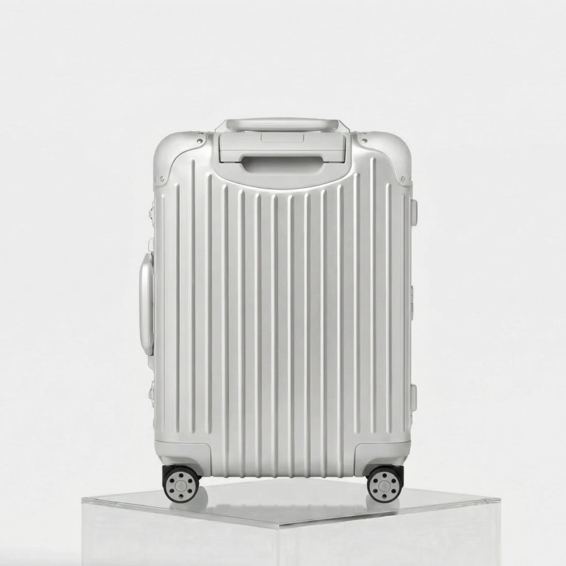 RIMOWA
 Cabin Bags