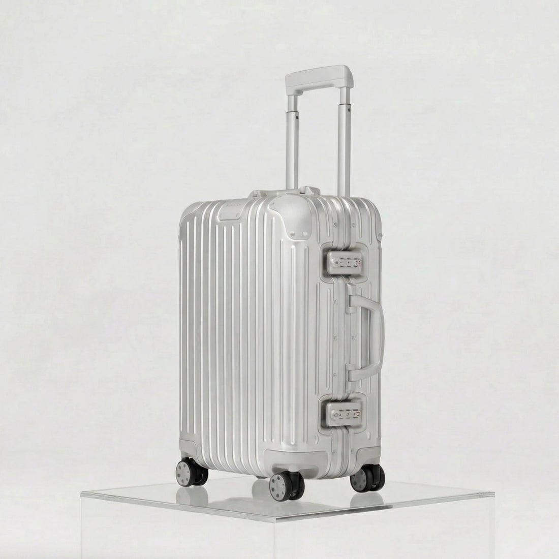 RIMOWA
 Cabin Bags